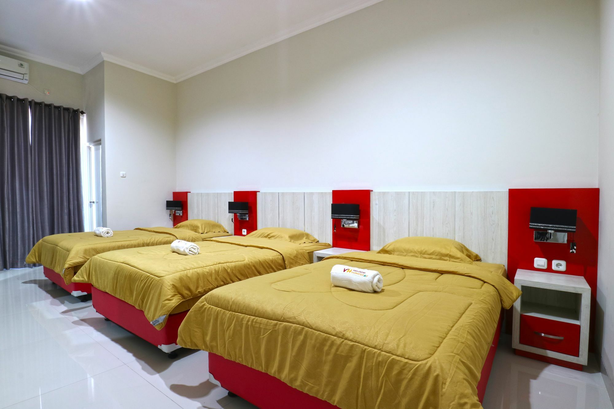 Appartement Velozip Kos Exclusive à Sorabaya Extérieur photo